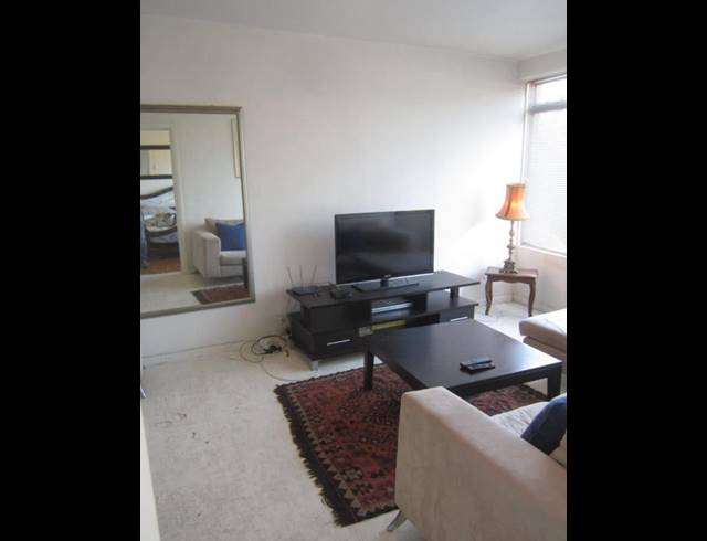 1 BEDROOM APARTMENT TO LET IN SEA POINT